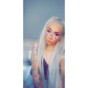 Meet your Posher, Sabrina